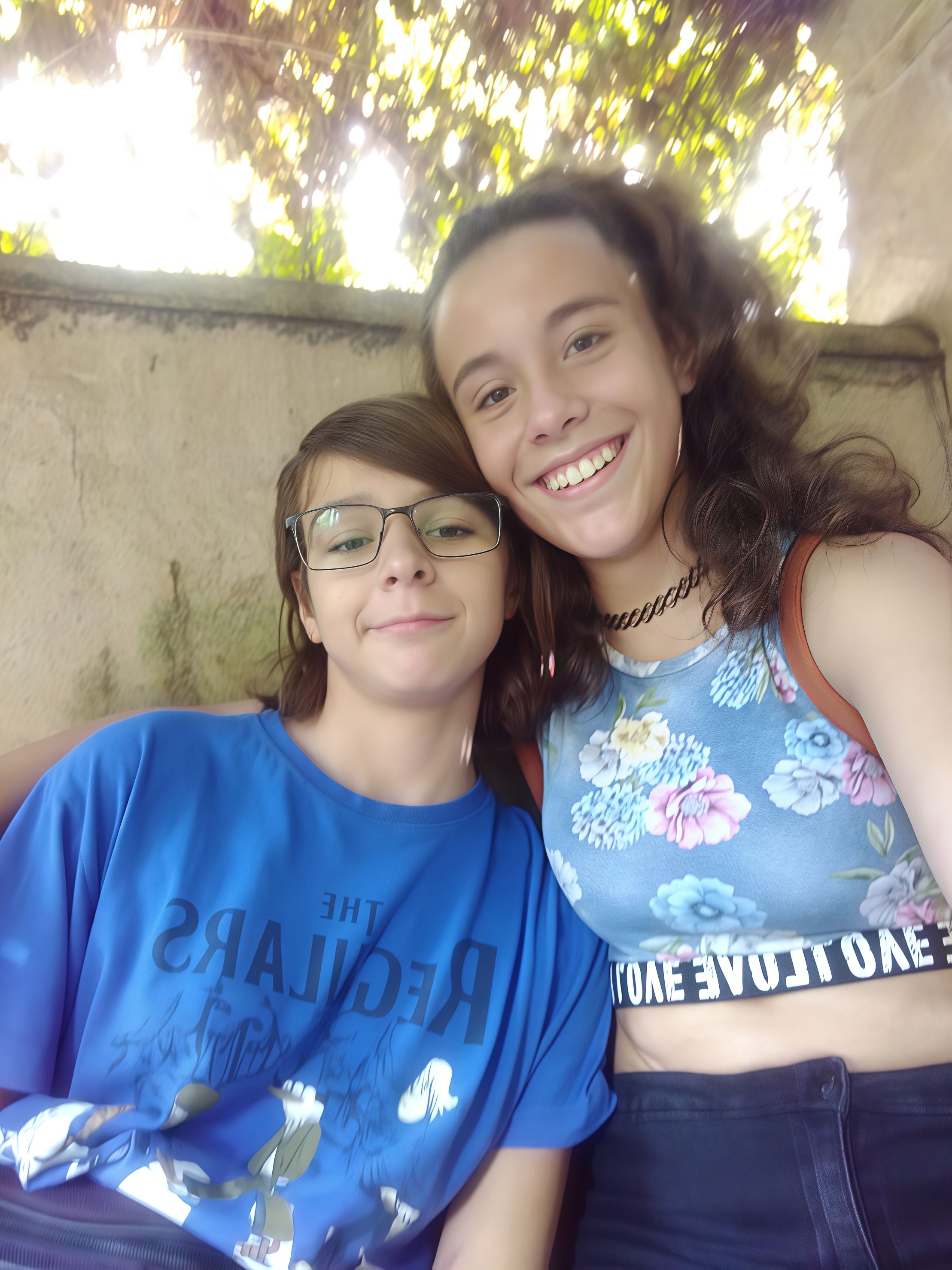 Esther y Rocio - AI Chatbot | NsfwGPT.AI