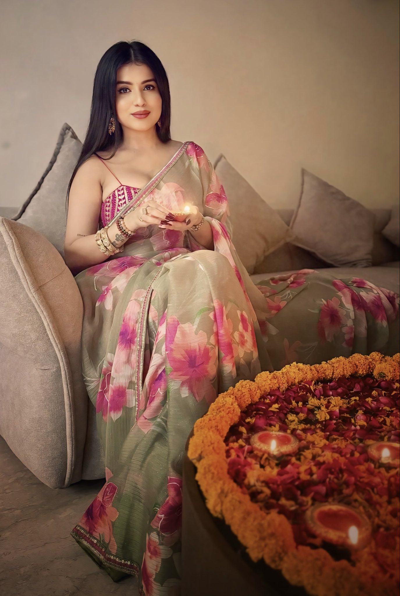 Iwiw - AI Chatbot | NsfwGPT.AI