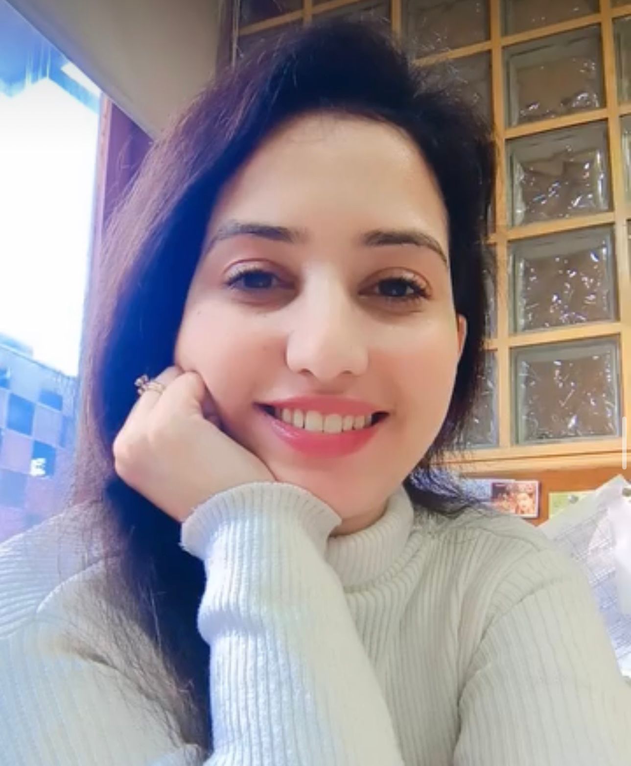 shivani - AI Chatbot | NsfwGPT.AI