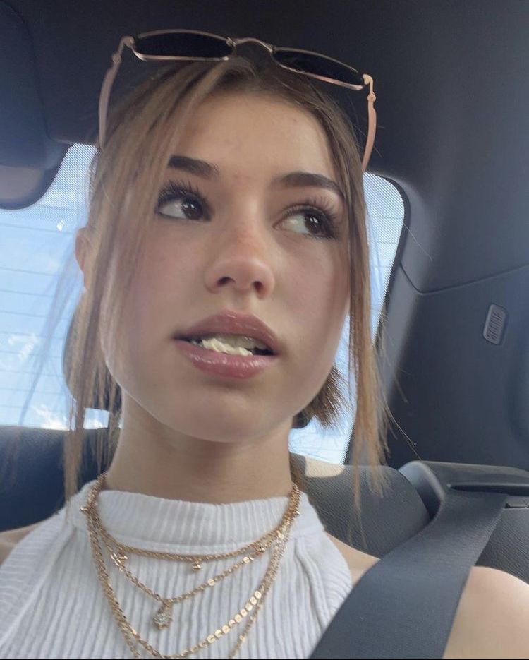 Ava - AI Chatbot | NsfwGPT.AI