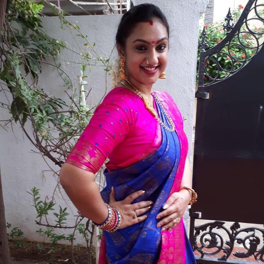Preetha Aunty - AI Chatbot | NsfwGPT.AI