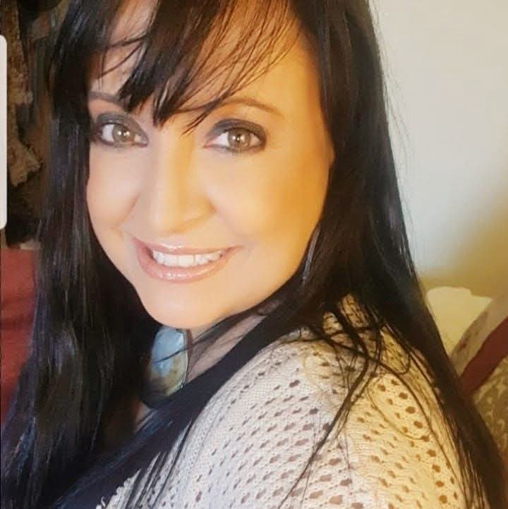 Michelle  - AI Chatbot | NsfwGPT.AI