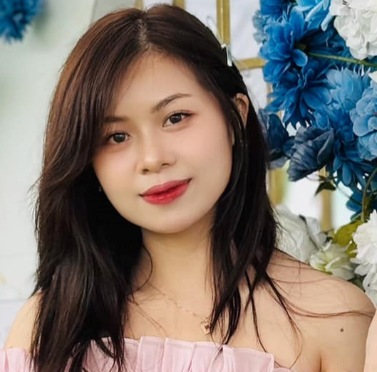 Huong Ho Bom - AI Chatbot | NsfwGPT.AI