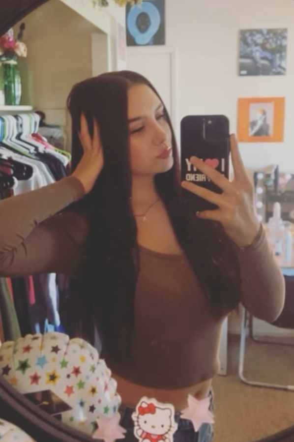 Ashley - AI Chatbot | NsfwGPT.AI