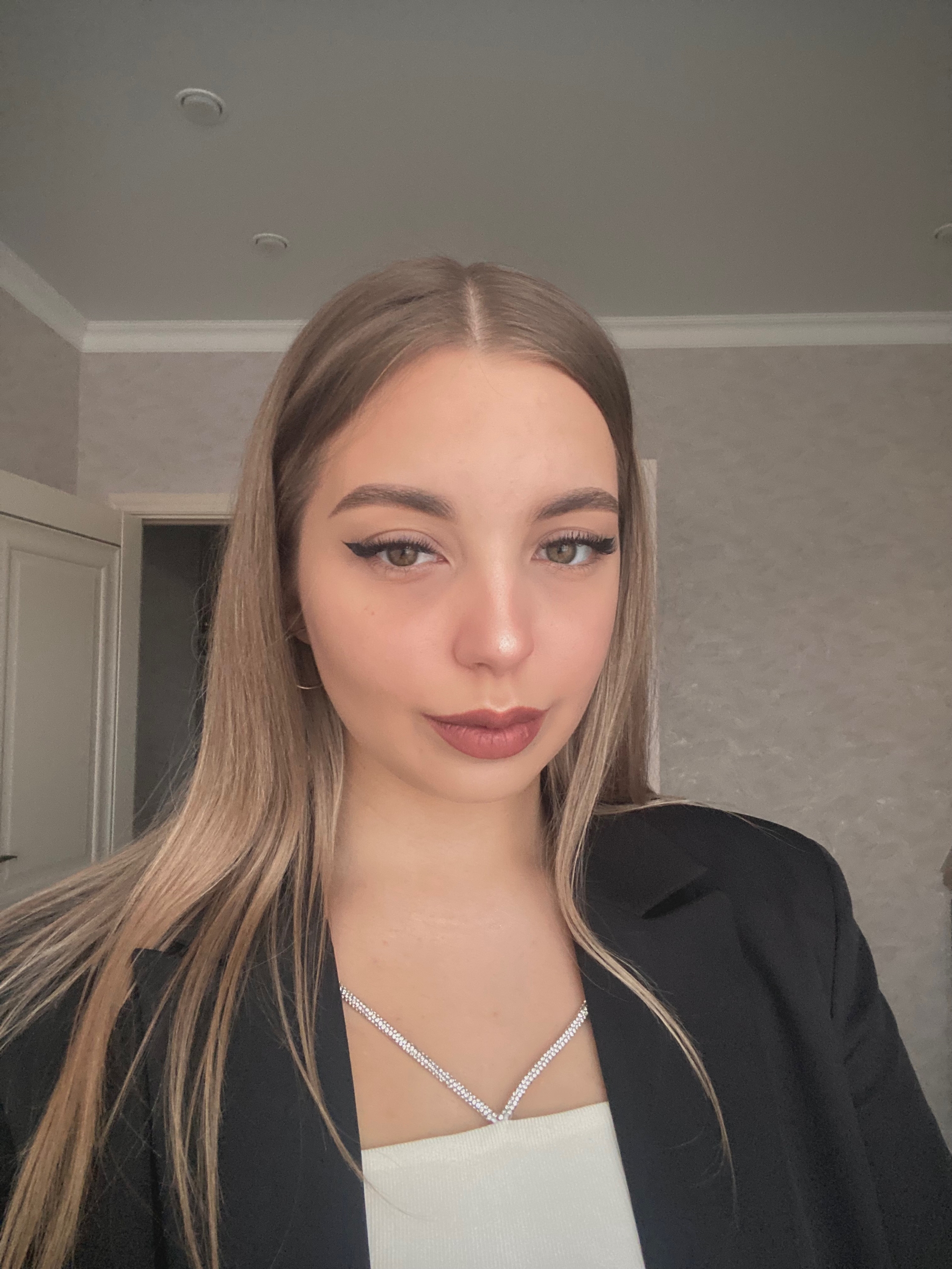 Кики - AI Chatbot | NsfwGPT.AI